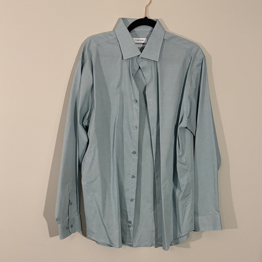Calvin Klein Men's Light Blue Dress Shirt